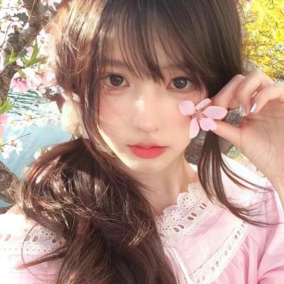 村主任和他的女友